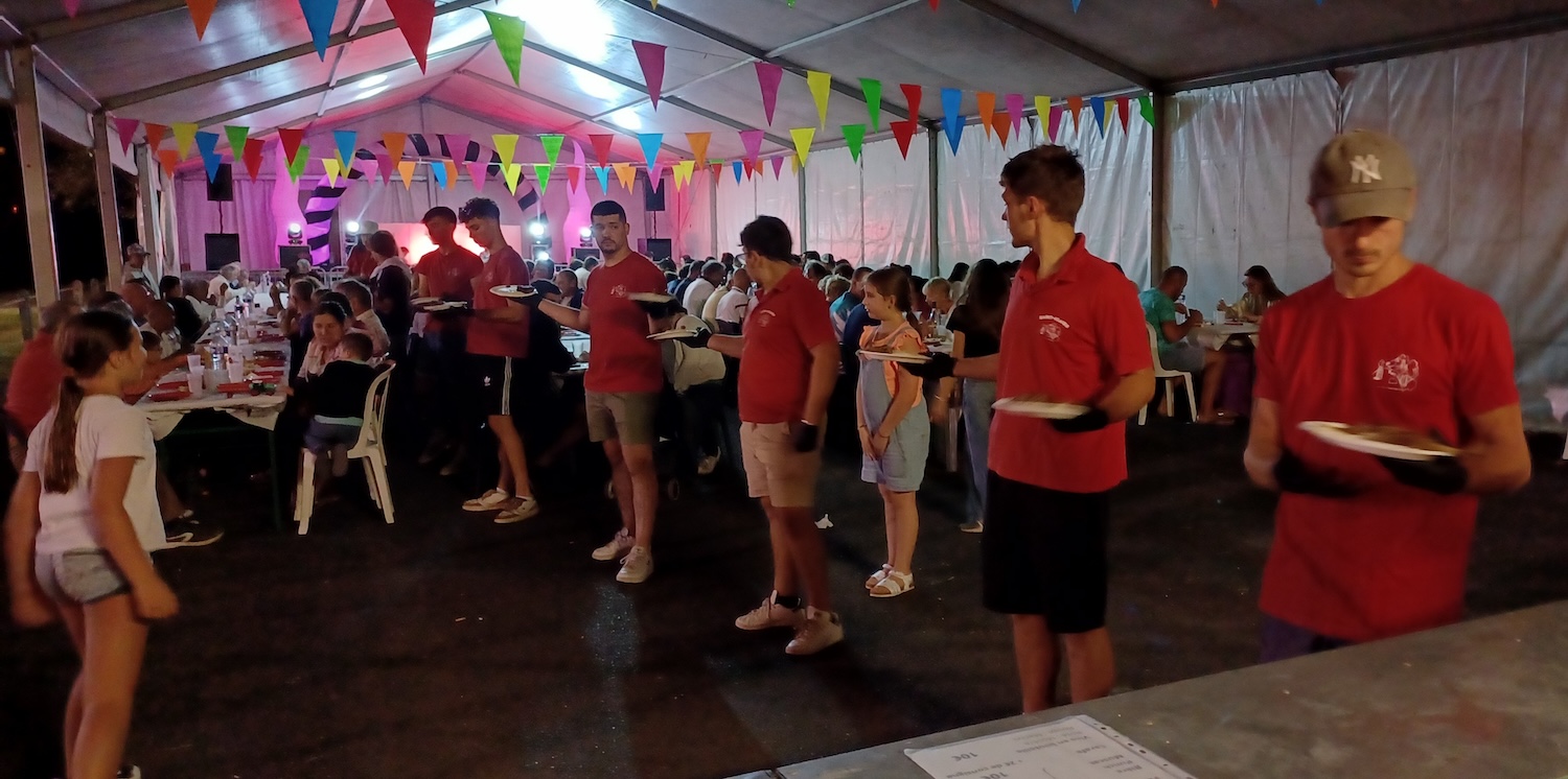 Lire la suite à propos de l’article PLEIN SUCCÈS POUR LA FÊTE DU VILLAGE, MOMENT FORT DE L’ÉTÉ !
